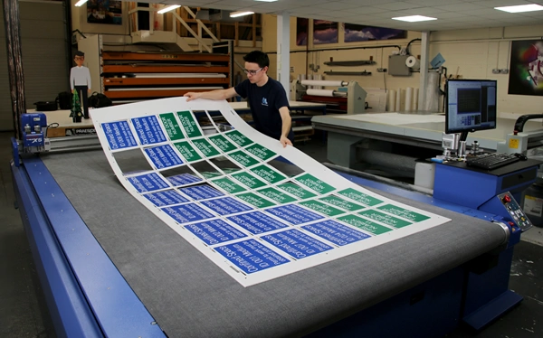 lifting cut sheet off table