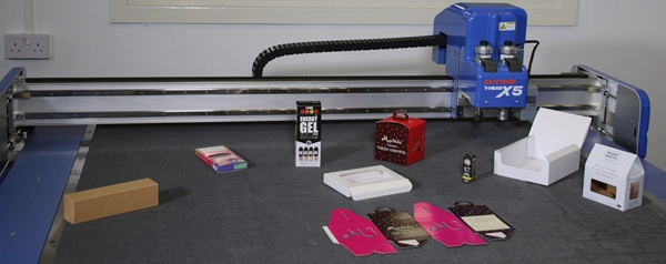 bespoke carton boxes designed in KASEMAKE and produced on a DYSS cutter